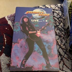Frehley's Comet Live... +4 Video